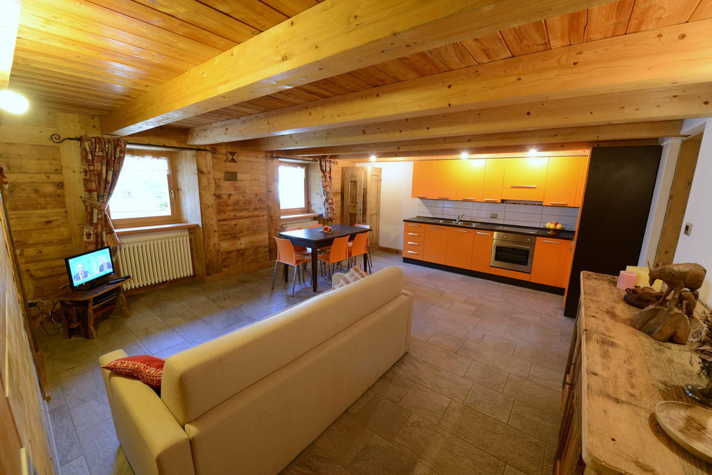 Vieilles Maisons D'Introd Kültér fotó