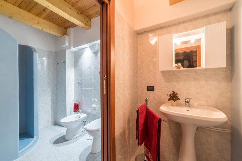 Vieilles Maisons D'Introd Kültér fotó