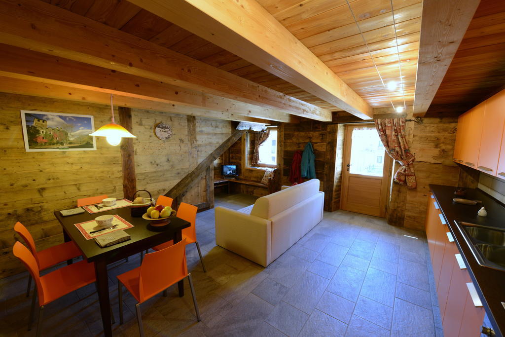 Vieilles Maisons D'Introd Kültér fotó